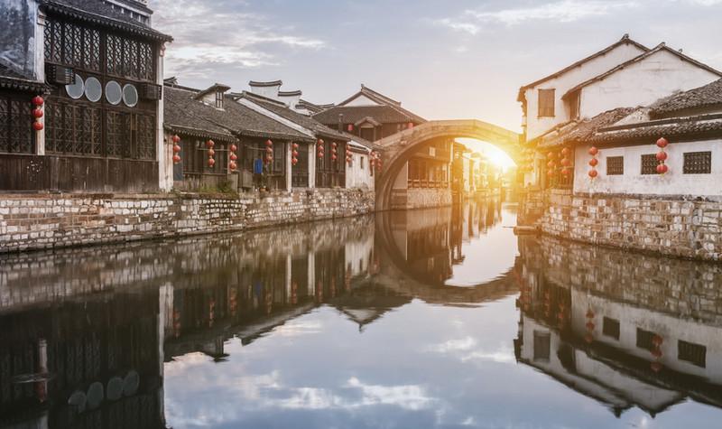 苏宁零售云发布2024零售赋能策略，抢跑新年新发展